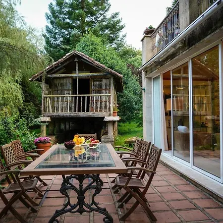 Villa O Casal Arbores Santiago de Compostela