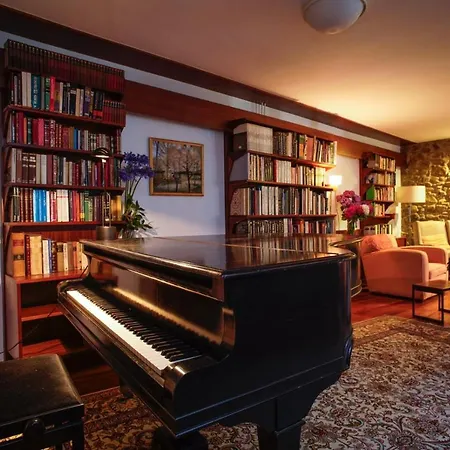 Villa O Casal Arbores Santiago de Compostela